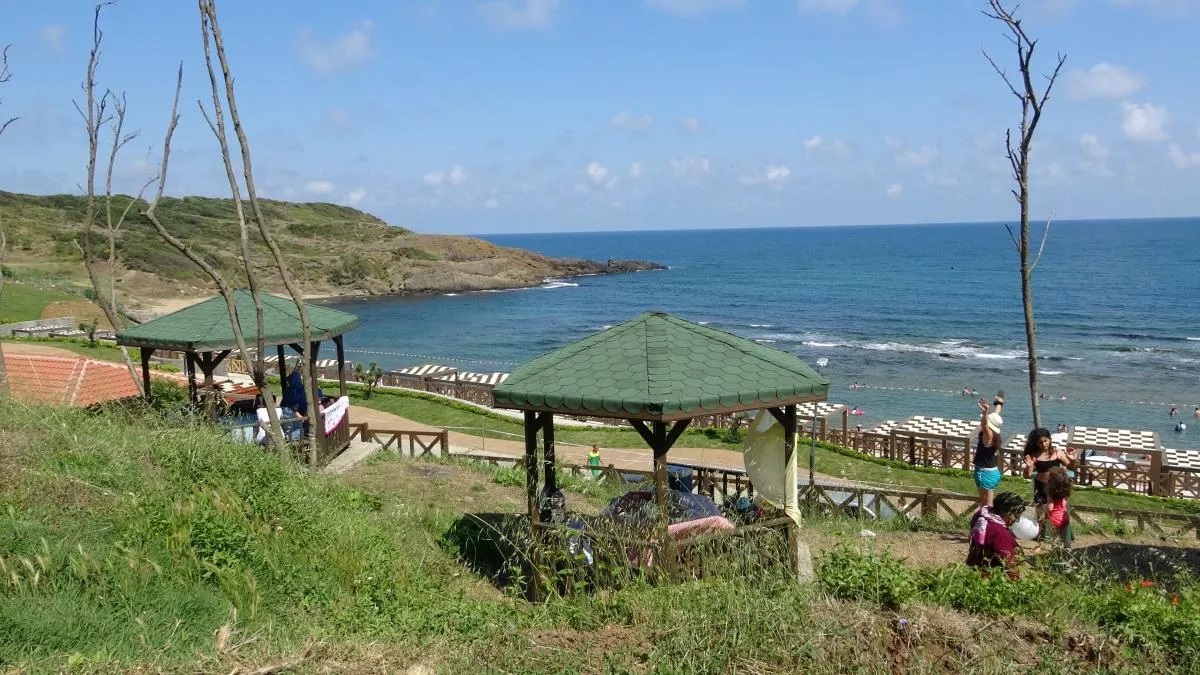 Riva Elmasburnu Plajı